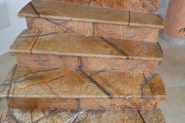 particolare scala 1