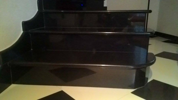 particolare scala in nero assoluto 2